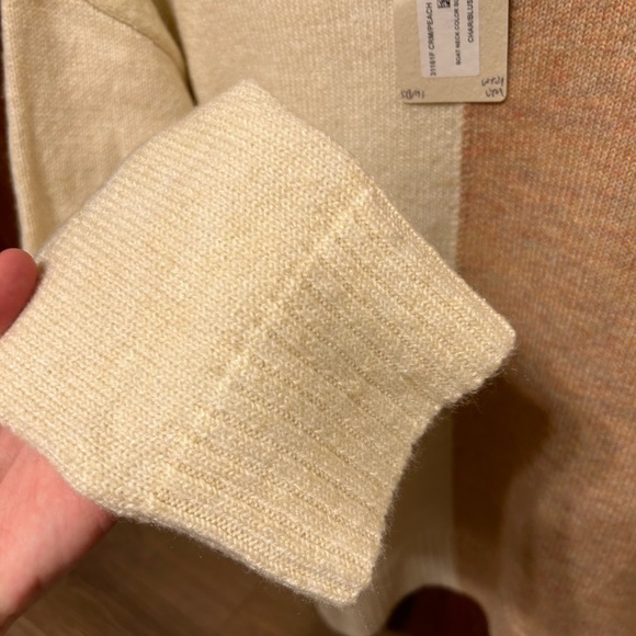 Hem & Thread NWT colorblock sweater - Picture 4 of 6